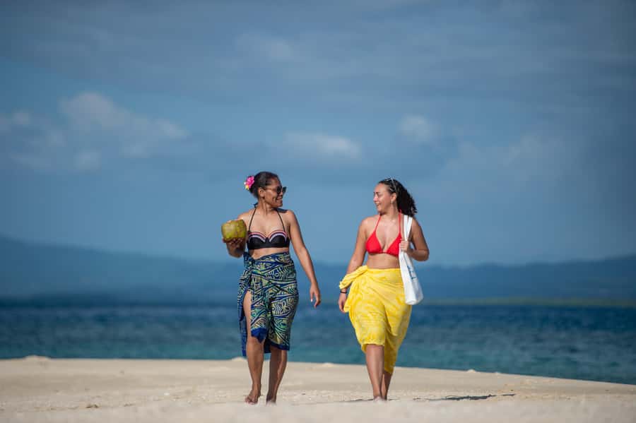 Denarau: Oolala Cruises Day Cruise - A full day from Denarau to Savala Island
