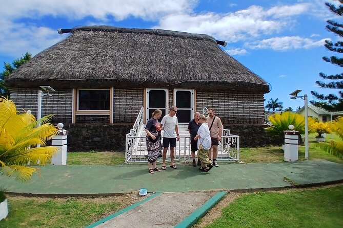 Discover Nadi with Sabeto Hotspring and Mudpool Tour - The temple gives you a striking start