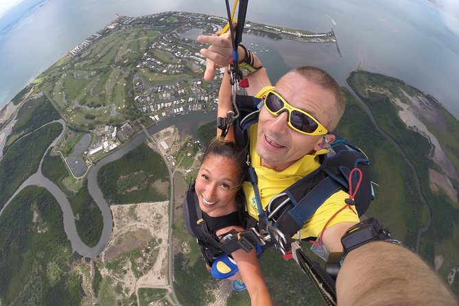 Extreme 12000ft Tandem Jump (45 seconds free fall) - Fitness, age, and weight rules