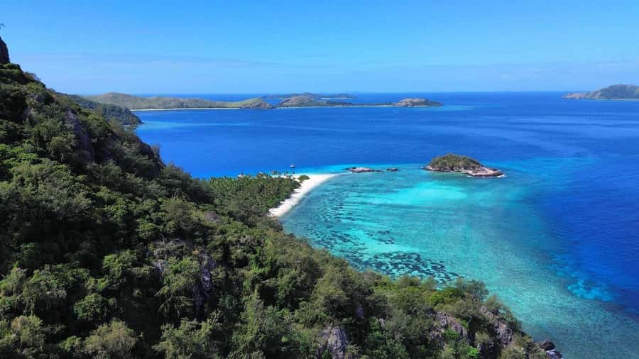 Fiji: Authentic Fijian Day Cruise by Boat - Monu Island and the deep sea cove