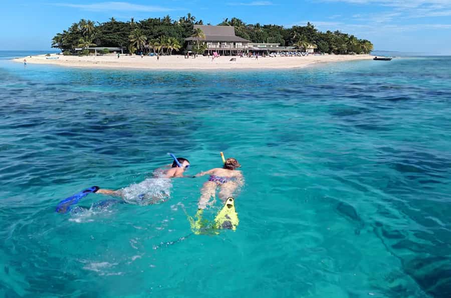 Fiji: Beachcomber Island Day Cruise with Snorkelling - Setting out from Port Denarau at 10 a.m.