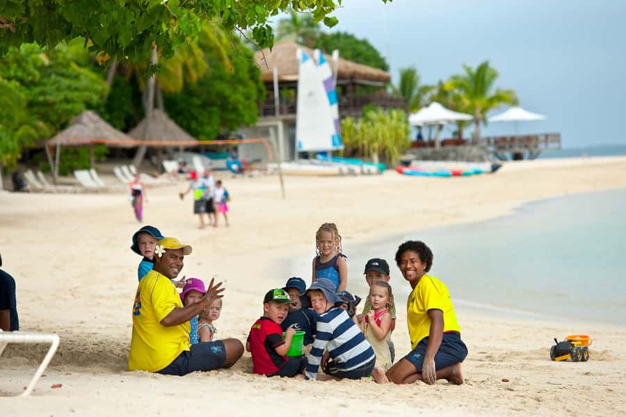 Fiji: Castaway Island Resort Day Cruise with Lunch - Lunch at the beachside Terrace Restaurant