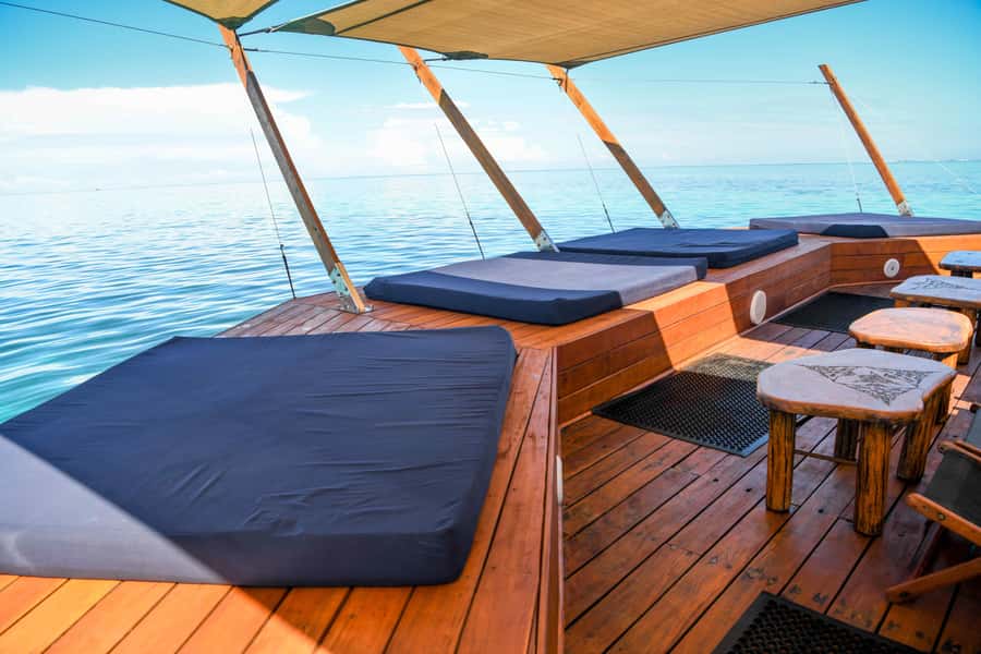 Fiji: Cloud 9 Floating Bar and Pizzeria Day Trip - Should you book Cloud 9?