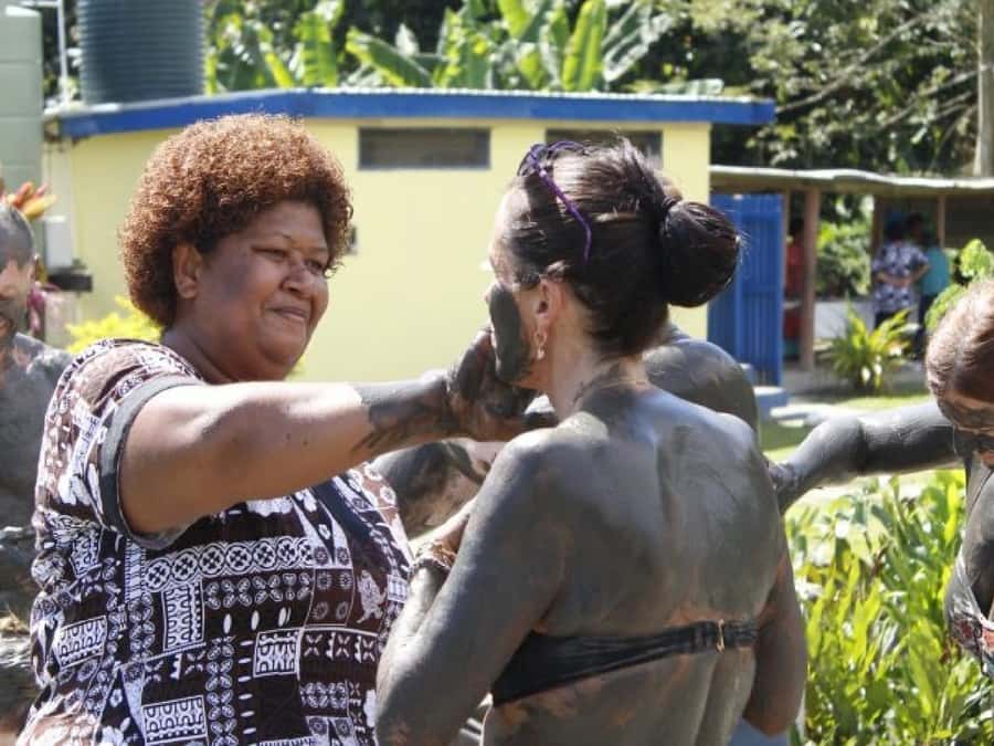 Fiji: Discover Nadi with Sabeto Hotspring and Mudpool Tour - Sri Siva Subramaniya Temple begins the day