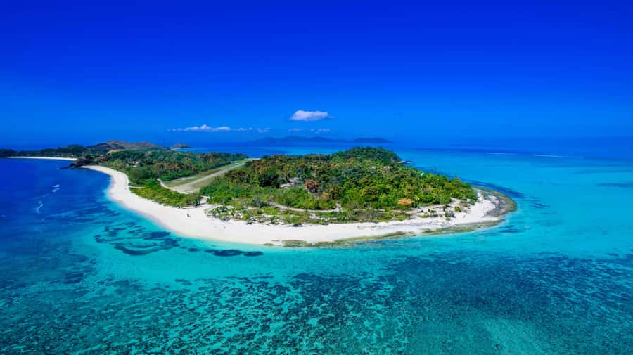 Fiji: Mana Island Resort Day Trip with Lunch - From Port Denarau to Mana Island at 9:30 AM