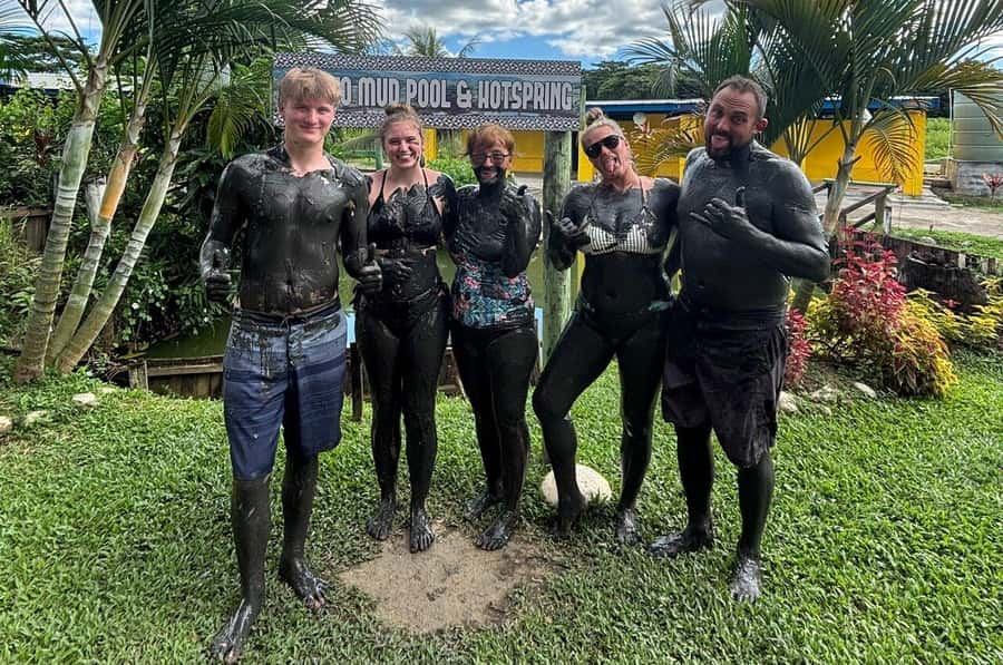 FIJI: Sabeto Hotspring & Mudpool Tours, Tickets & Transfers - The optional Fijian massage