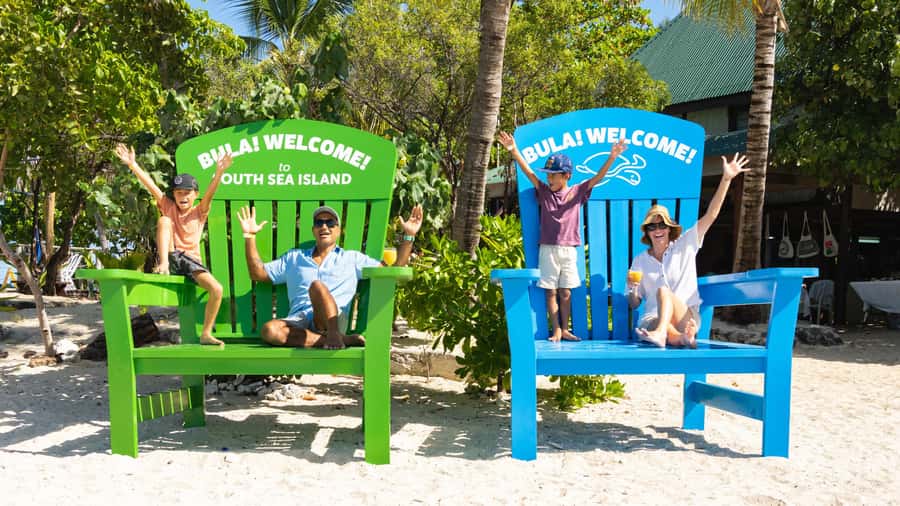 Fiji: South Sea Island Half-Day Trip with Lunch - A warm arrival and simple island layout