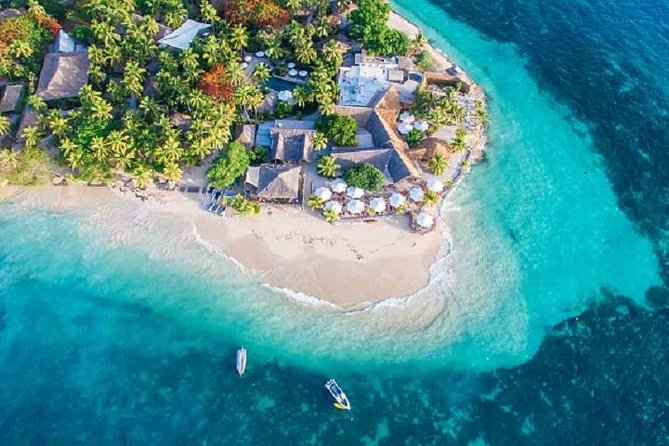 Full Day Castaway Island with Lunch - Key points to know before you book