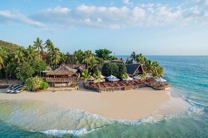 Full Day Castaway Island with Lunch - Arriving on Castaway Island
