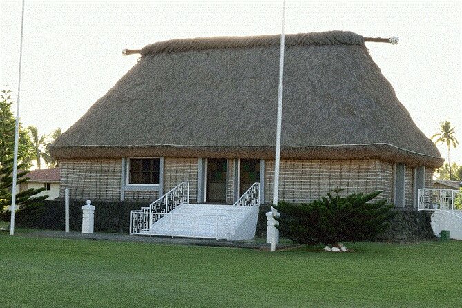 Half Day Mudpools, Veseisei Fijian Village, Gardens of Sleeping Giants &Shopping - A compact way to see several sides of Fiji