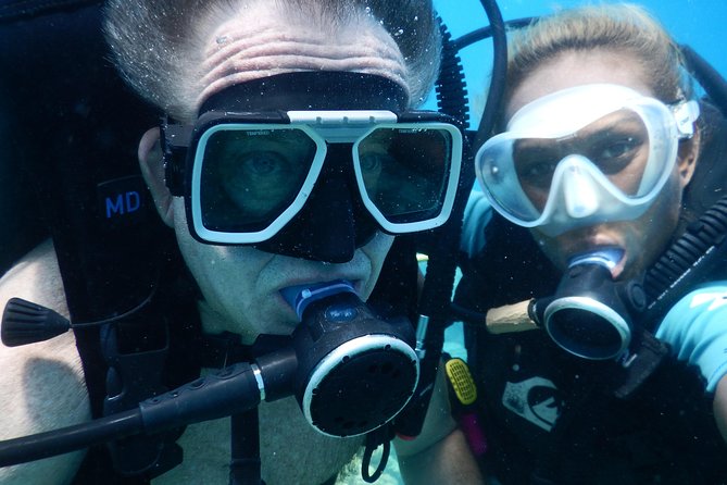 Introductory Scuba Dive experience - Whitetip Marine Adventures - The shallow-water practice beside the reef