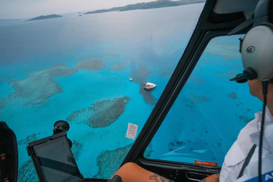 Nadi: 25 minutes Mamanuca Island Tour - Leaving Heli-Tours Fiji near Denarau Road