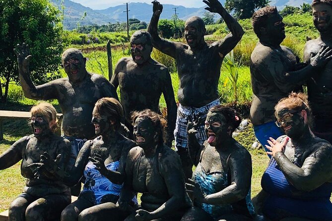 Nadi Sightseeing & Mud Pool Tour - Ex Fiji Marriott, Momi Bay - What the transport and group size mean for you