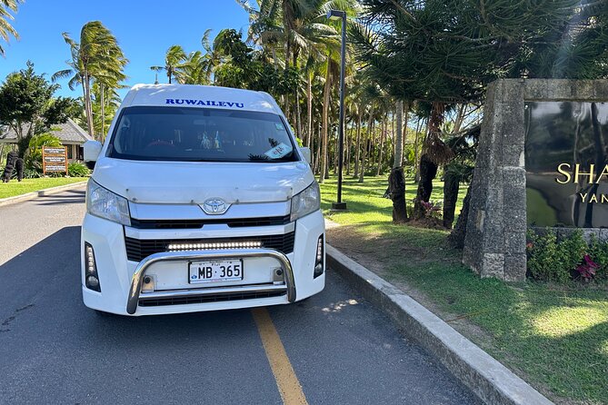 Private Transfer :Nadi Airport to Shangri-La Fijian Resort Yanuca - The private vehicle and the first hour