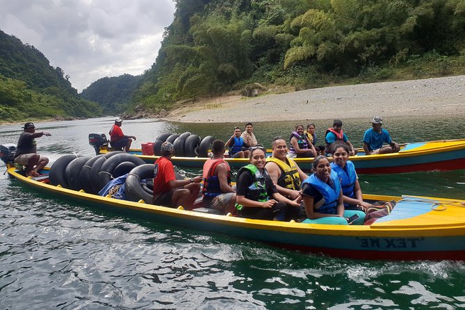 River Tubing Fiji, Navua River - Lunch beside the river