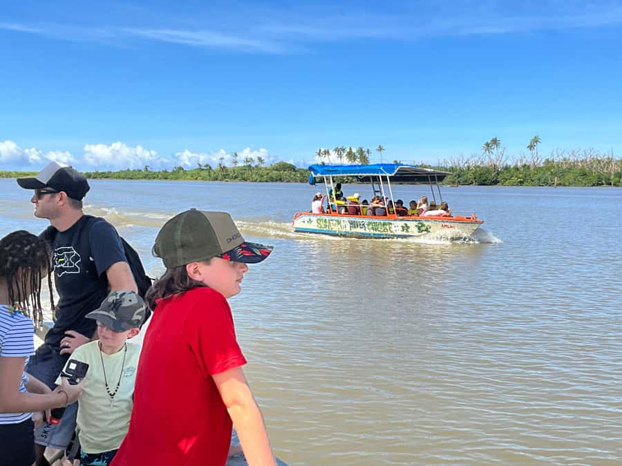 Sigatoka: River Cruise and Salad Bowl Valley Tour - Kava, song, and hands-on village crafts
