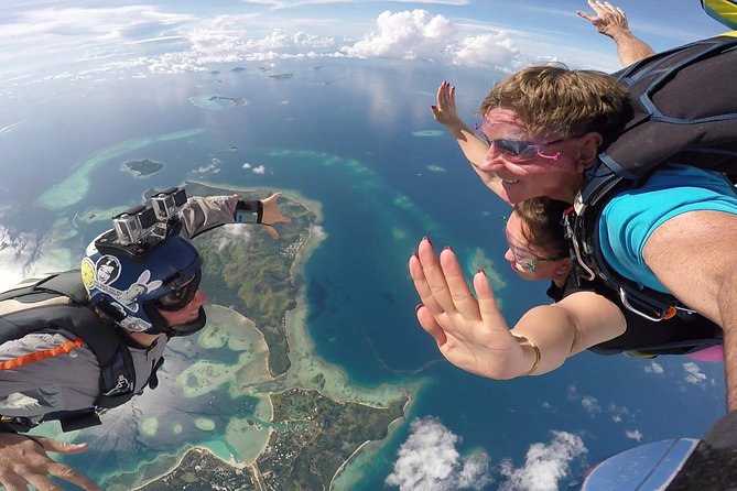 Skydive Fiji Radical 10000ft Tandem Jump (30 seconds free fall) - Timing, weather, and booking advice
