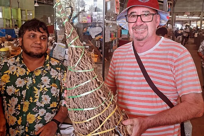 Walk Nadi with a Local: Culture, Stories & Everyday Fiji. - Handicrafts, souvenirs, and the stories behind them