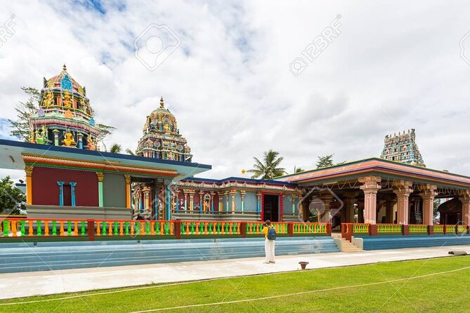 Wonders of Nadi Tour - Hindu Temple, Sleeping Giant Gardens, Markets & Shopping - Walking through the Gardens of the Sleeping Giant